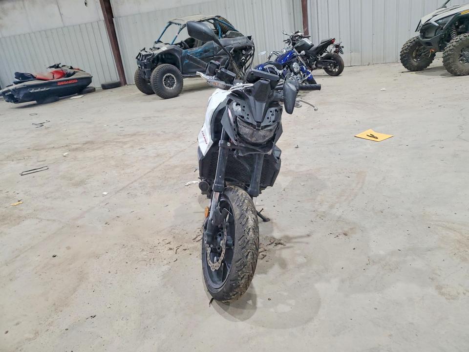 2025 Honda Cb750 მანქანა იყიდება აუქციონზე, vin: JH2RH2407SK001666, აუქციონის ნომერი: 55882086