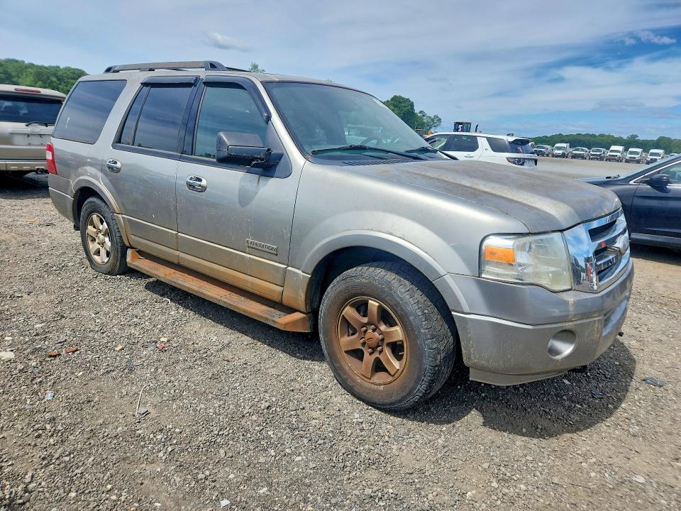 2008 Ford Expedition მანქანა იყიდება აუქციონზე, vin: 1FMFU16578LA08125, აუქციონის ნომერი: 56663396