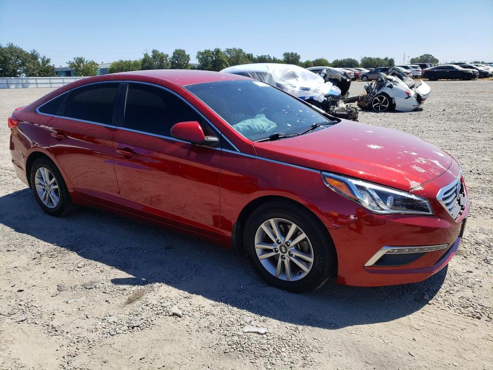 57090776 :رقم المزاد ، 5NPE24AF4FH239430 vin ، 2015 Hyundai Sonata مزاد بيع