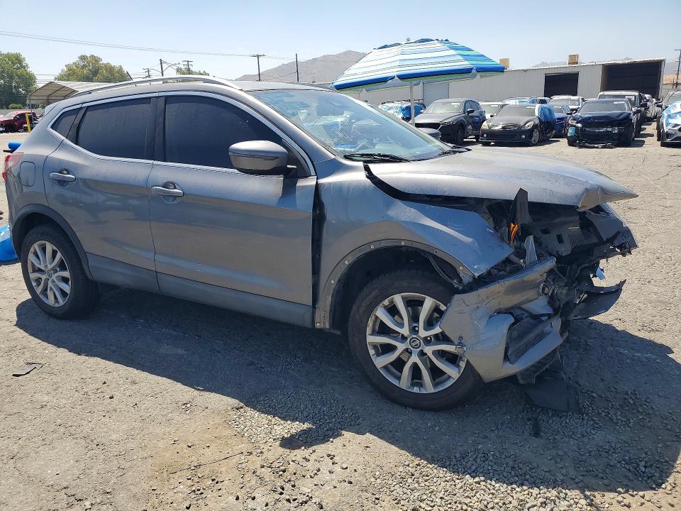 56513946 :رقم المزاد ، JN1BJ1CV6LW258028 vin ، 2020 Nissan Rogue Sport مزاد بيع