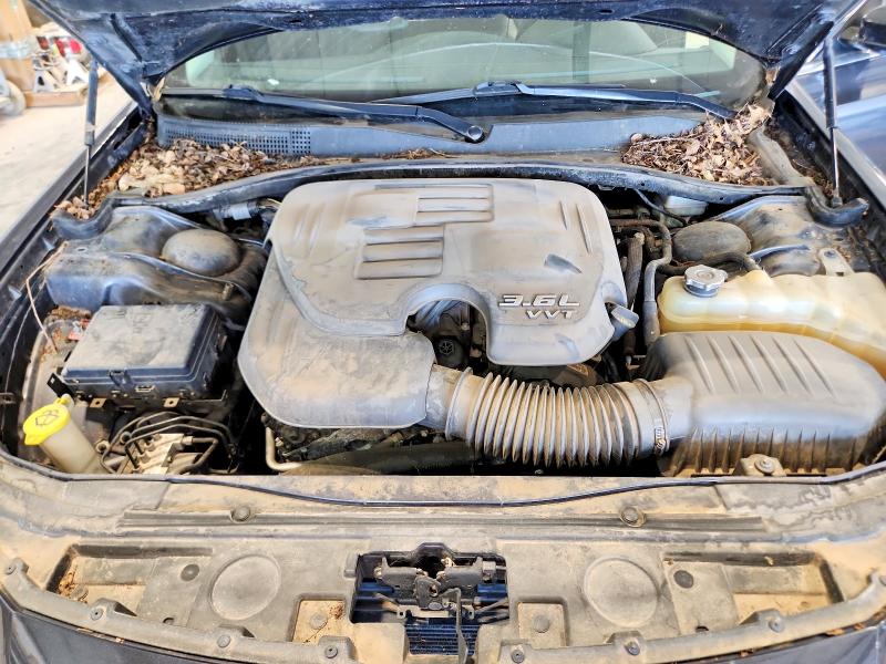 56644616 :رقم المزاد ، 2C3CCAAGXFH881899 vin ، 2015 Chrysler 300 مزاد بيع