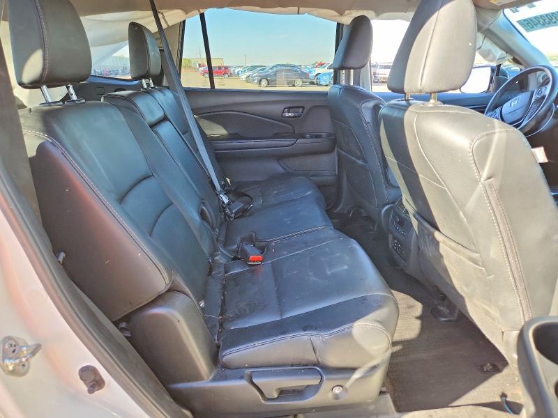Продаж на аукціоні авто 2017 Honda Pilot, vin: 5FNYF6H9XHB074806, номер лоту: 58393346