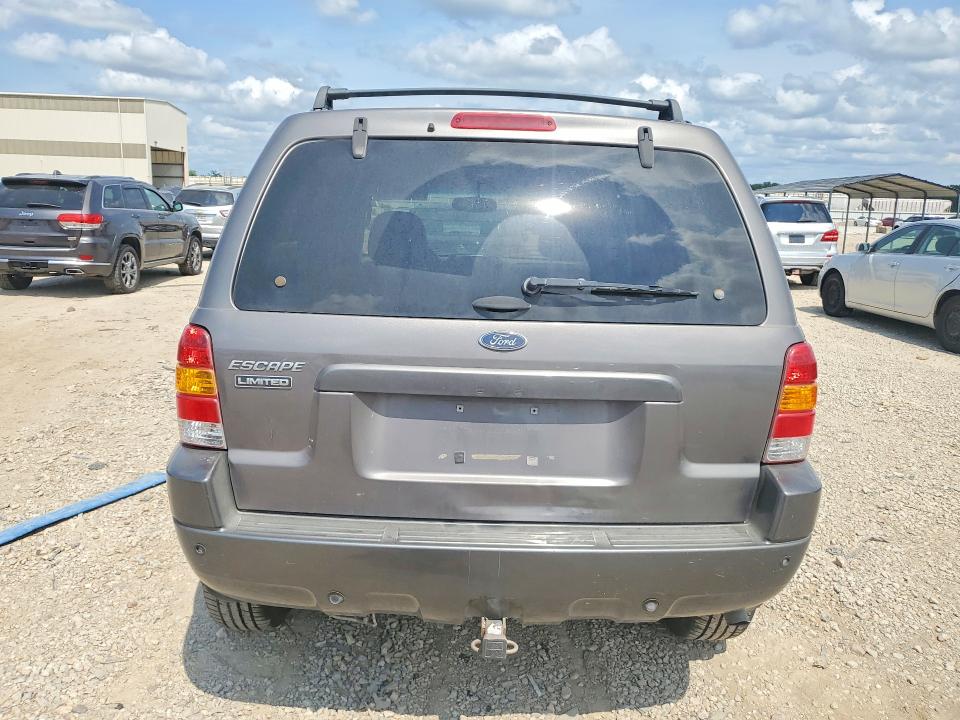 2003 Ford Escape მანქანა იყიდება აუქციონზე, vin: 1FMCU94193KE08316, აუქციონის ნომერი: 58306316