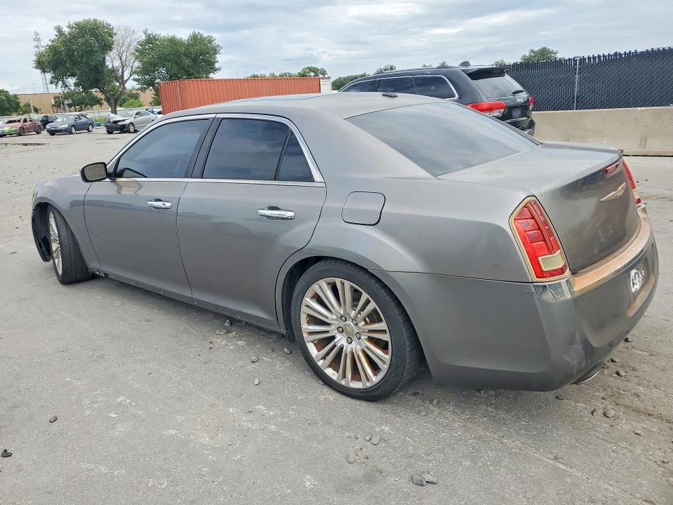 2011 Chrysler 300 მანქანა იყიდება აუქციონზე, vin: 2C3CA5CG3BH585675, აუქციონის ნომერი: 55305756