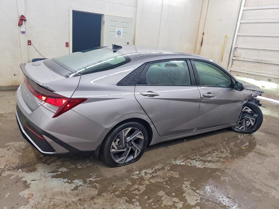 2025 Hyundai Elantra მანქანა იყიდება აუქციონზე, vin: KMHLM4DG4SU050939, აუქციონის ნომერი: 57779416