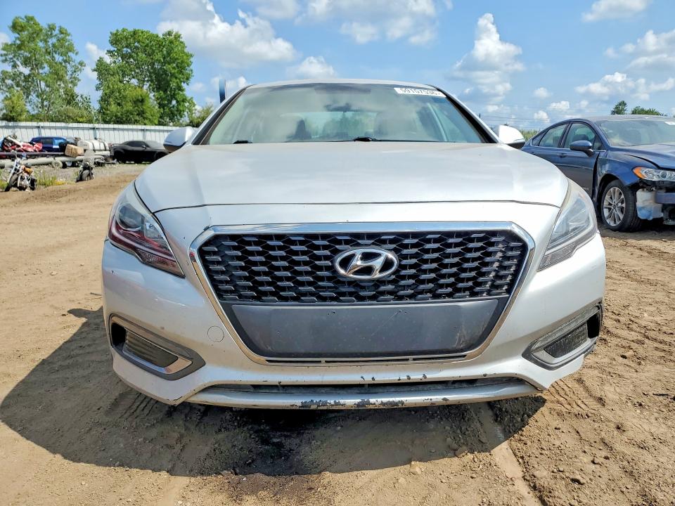 2017 Hyundai Sonata Hybrid მანქანა იყიდება აუქციონზე, vin: KMHE24L1XHA044021, აუქციონის ნომერი: 59157536