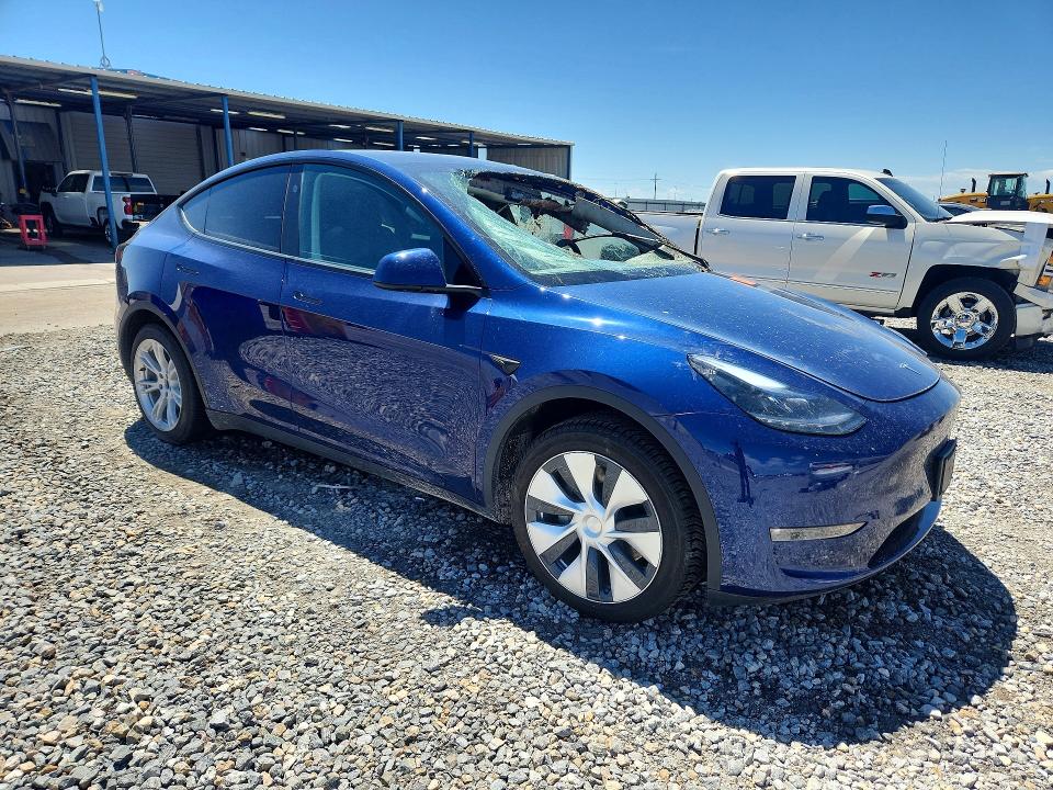 56144766 :رقم المزاد ، 7SAYGAEEXRF023506 vin ، 2024 Tesla Model Y مزاد بيع