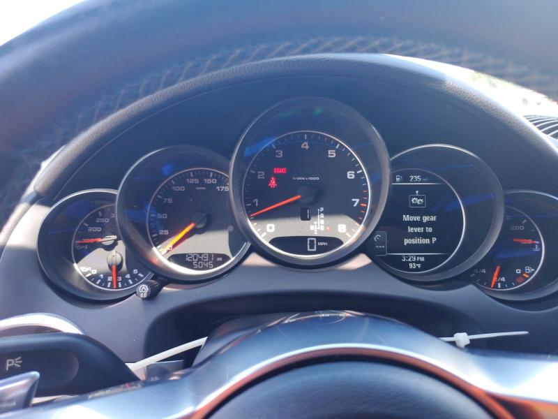 Продаж на аукціоні авто 2015 Porsche Cayenne, vin: WP1AB2A27FLA60597, номер лоту: 57365236