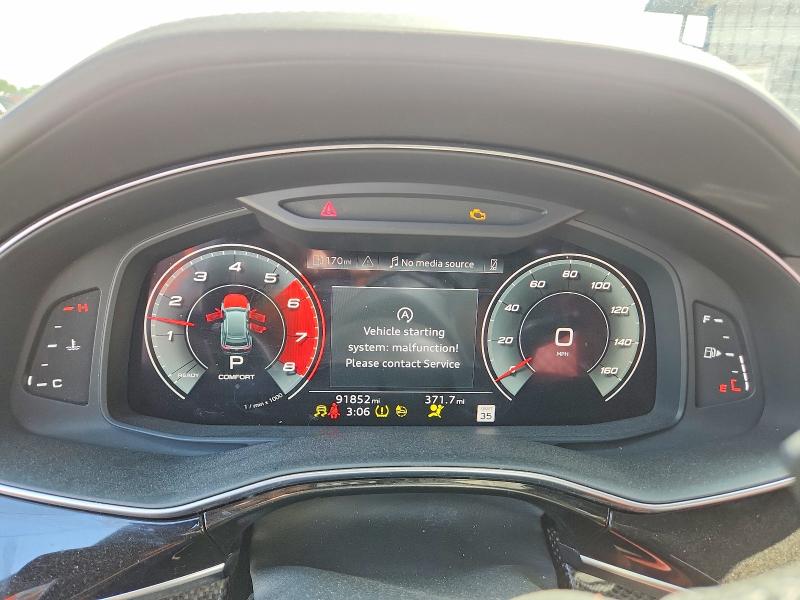 54763466 :رقم المزاد ، WA1CWBF14MD011633 vin ، 2021 Audi Sq8 مزاد بيع