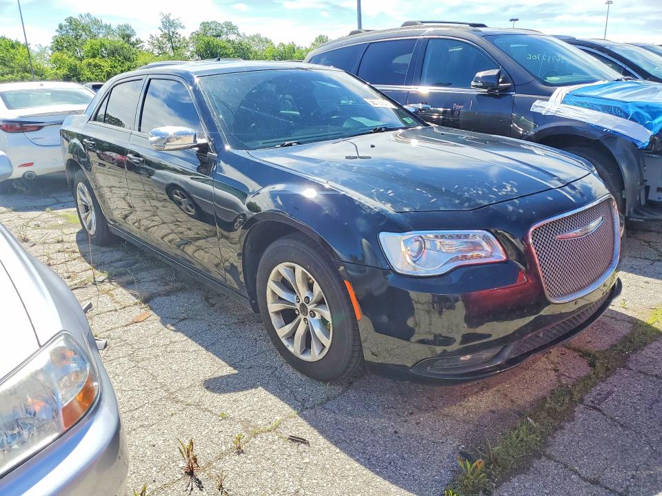 56793646 :رقم المزاد ، 2C3CCAAG6GH207850 vin ، 2016 Chrysler 300 مزاد بيع