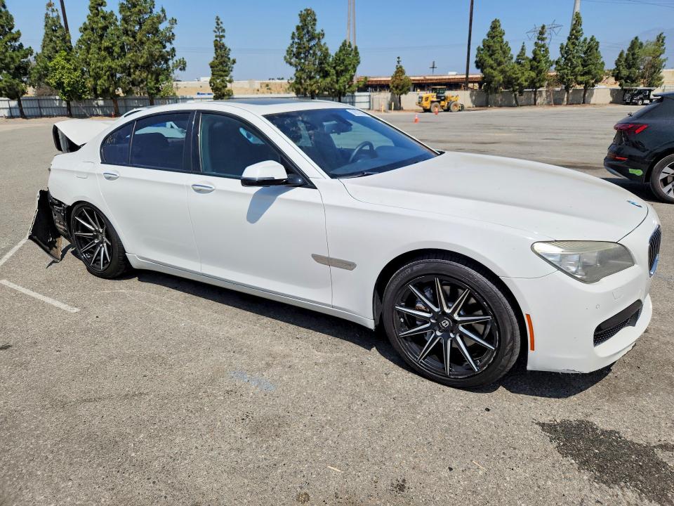 2013 Bmw 740 მანქანა იყიდება აუქციონზე, vin: WBAYA6C50DD143813, აუქციონის ნომერი: 58877556