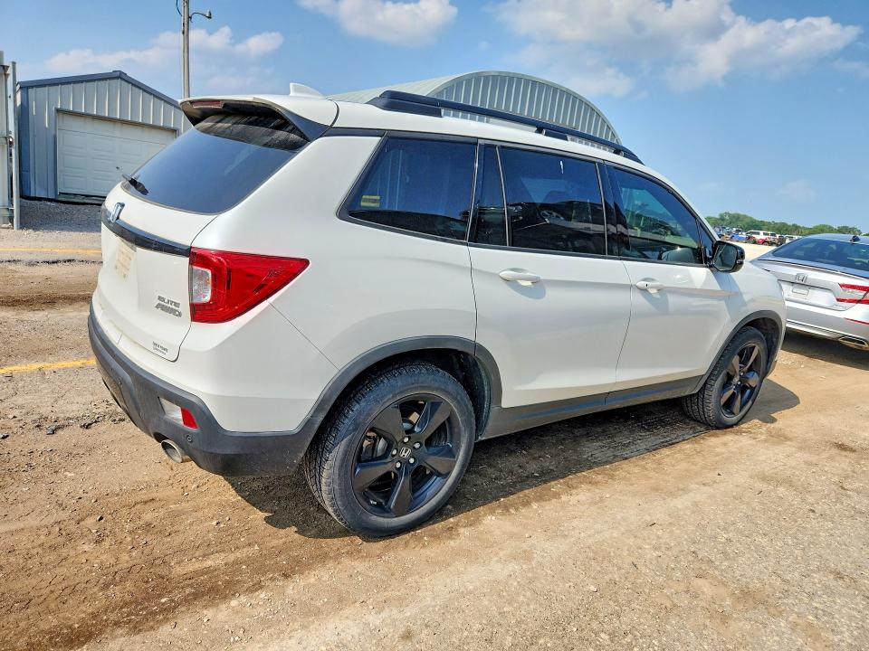 53060576 :رقم المزاد ، 5FNYF8H04LB011190 vin ، 2020 Honda Passport مزاد بيع