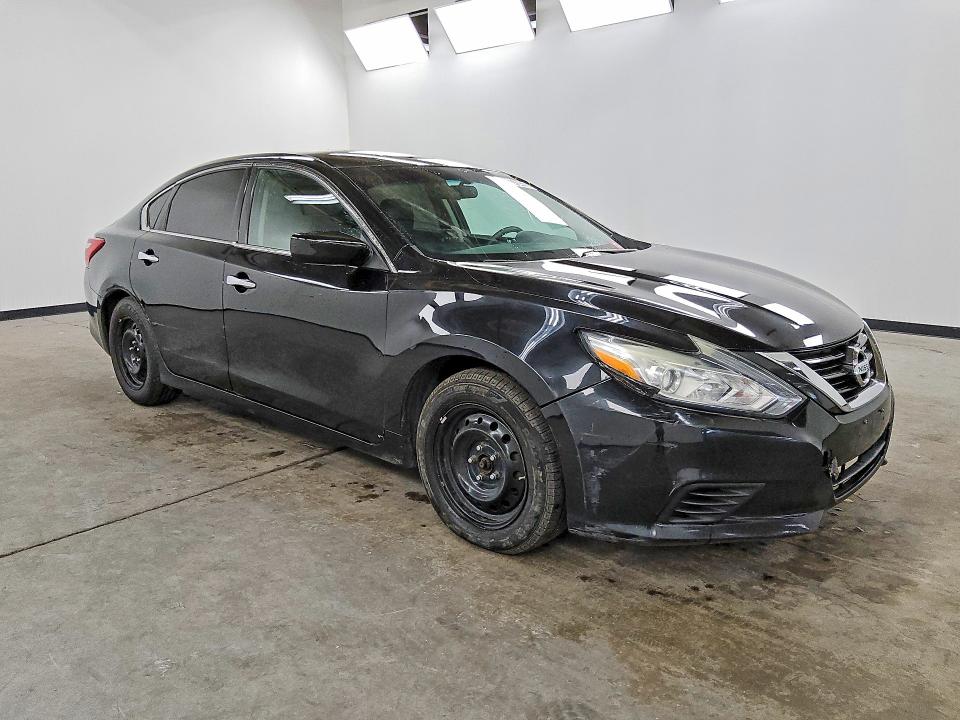 58878426 :رقم المزاد ، 1N4AL3AP7HN358662 vin ، 2017 Nissan Altima مزاد بيع