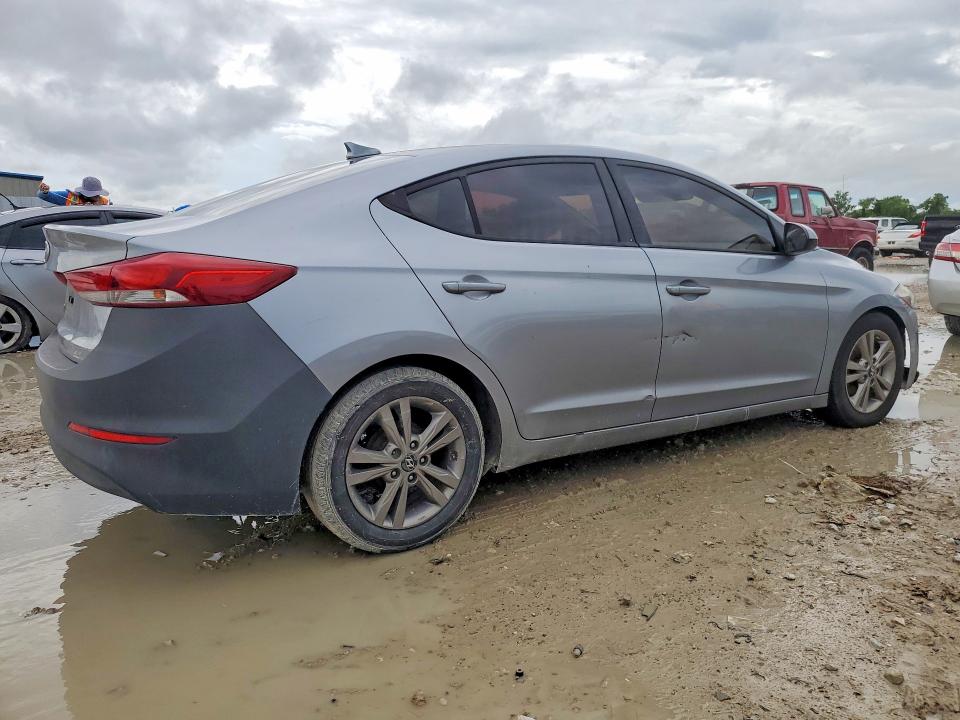 Продажа на аукционе авто 2017 Hyundai Elantra, vin: 5NPD84LF1HH049997, номер лота: 57838006