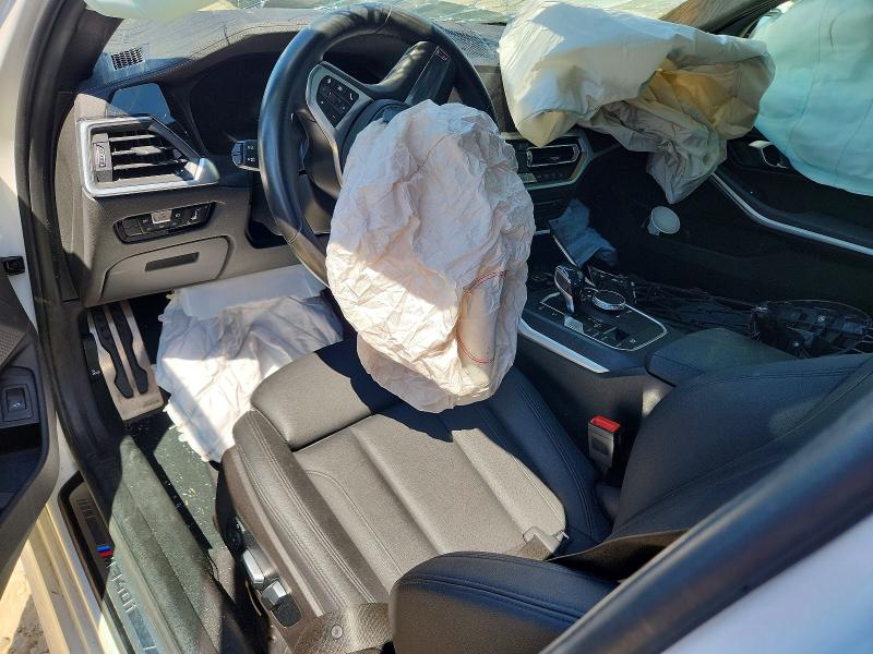 57529366 :رقم المزاد ، 3MW5U7J02M8B68832 vin ، 2021 Bmw M340i مزاد بيع