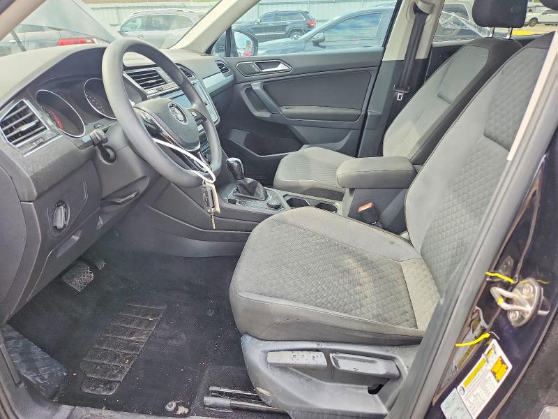 Продажа на аукционе авто 2018 Volkswagen Tiguan, vin: 3VV0B7AX4JM095760, номер лота: 57384076