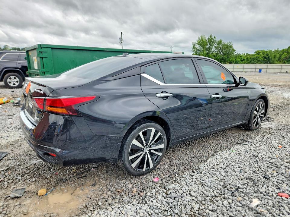57733366 :رقم المزاد ، 1N4BL4FW6NN415519 vin ، 2022 Nissan Altima مزاد بيع