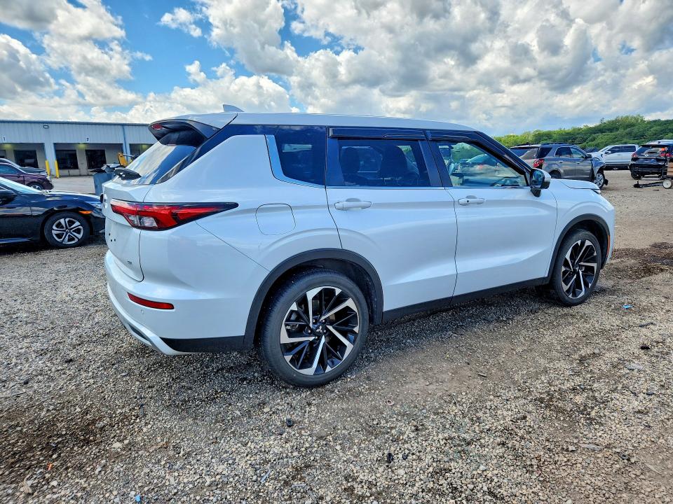 Продаж на аукціоні авто 2023 Mitsubishi Outlander, vin: JA4J4UA84PZ058911, номер лоту: 57550206