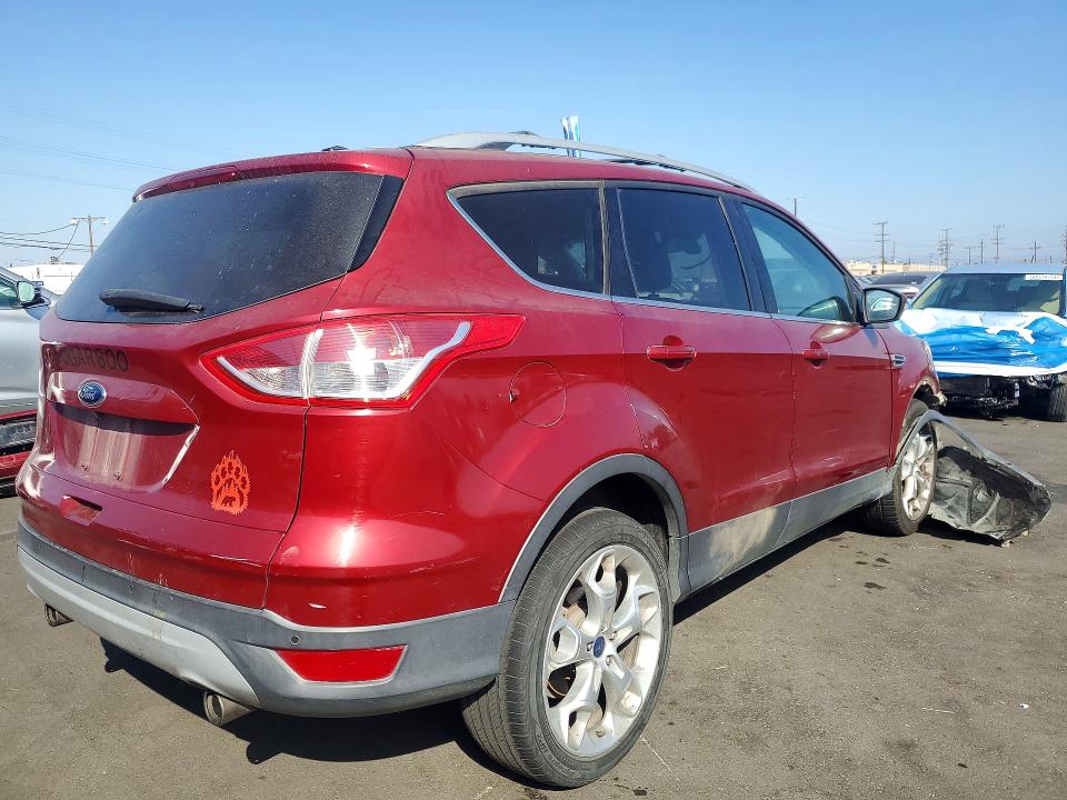 2013 Ford Escape მანქანა იყიდება აუქციონზე, vin: 1FMCU0J99DUD18045, აუქციონის ნომერი: 58138696