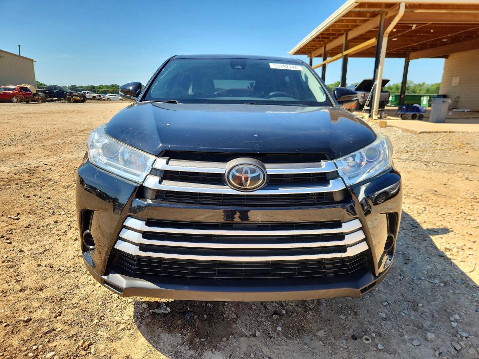 2018 Toyota Highlander მანქანა იყიდება აუქციონზე, vin: 5TDZZRFH9JS246316, აუქციონის ნომერი: 55942146