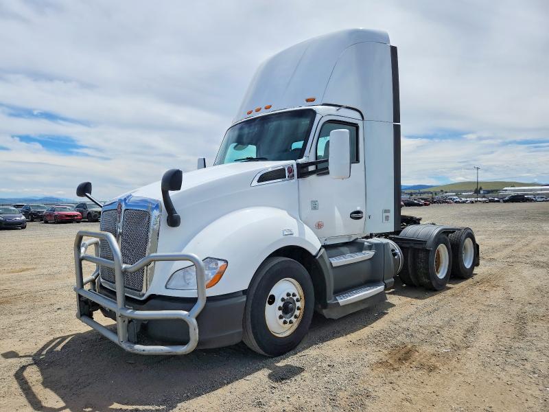 57896736 :رقم المزاد ، 1XKYD49X3KJ296986 vin ، 2019 Kenworth T680 مزاد بيع