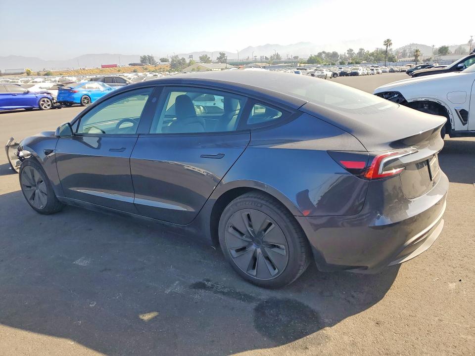 55169366 :رقم المزاد ، 5YJ3E1EAXSF082216 vin ، 2025 Tesla Model 3 مزاد بيع