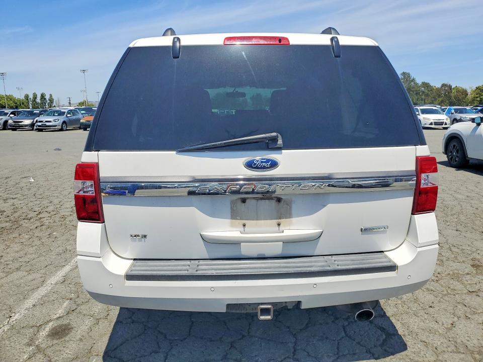 Продаж на аукціоні авто 2015 Ford Expedition, vin: 1FMJU1JT2FEF11238, номер лоту: 55931136