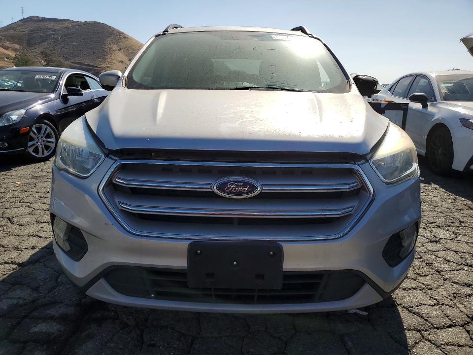 2018 Ford Escape მანქანა იყიდება აუქციონზე, vin: 1FMCU0GD1JUA11458, აუქციონის ნომერი: 56760806