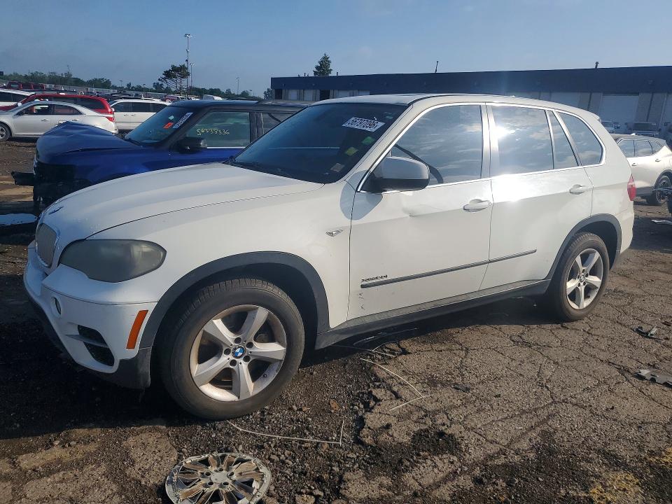 56797096 :رقم المزاد ، 5UXZV8C50BL419304 vin ، 2011 Bmw X5 مزاد بيع