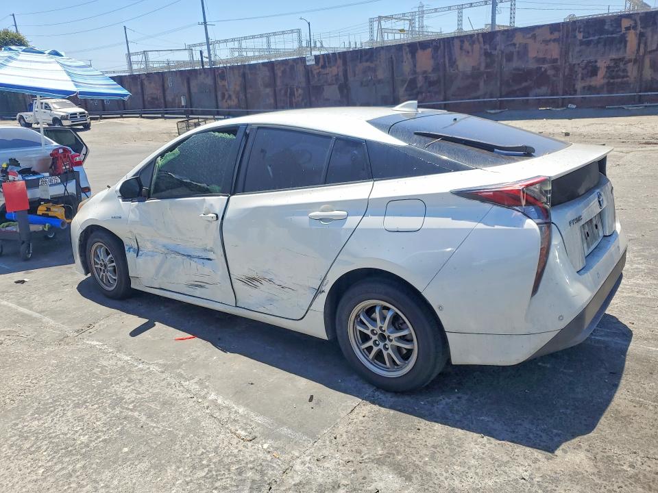 56828296 :رقم المزاد ، JTDKBRFU8J3061758 vin ، 2018 Toyota Prius مزاد بيع