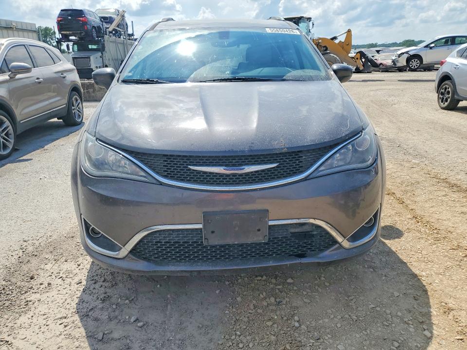 Auction sale of the 2018 Chrysler Pacifica, vin: 2C4RC1BG8JR219018, lot number: 55859426