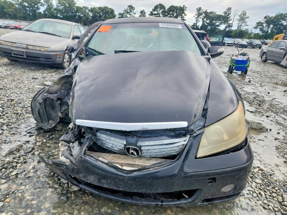 57605686 :رقم المزاد ، JH4KB16575C009276 vin ، 2005 Acura Rl مزاد بيع