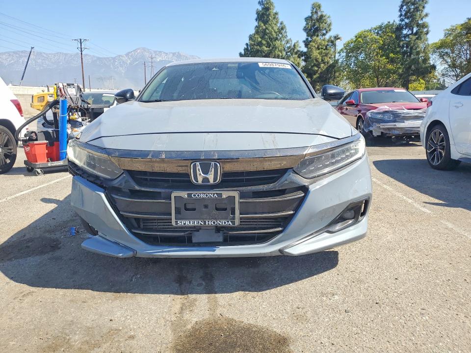 56987986 :رقم المزاد ، 1HGCV1F39NA006050 vin ، 2022 Honda Accord مزاد بيع