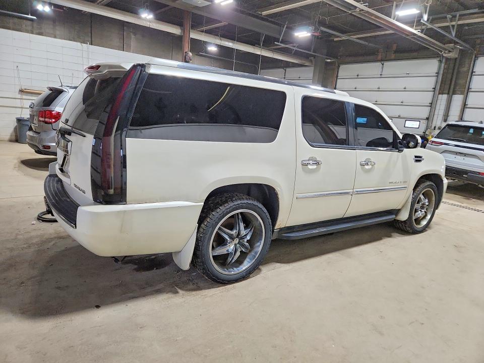 58246466 :رقم المزاد ، 1GYS4KEF3ER165091 vin ، 2014 Cadillac Escalade مزاد بيع