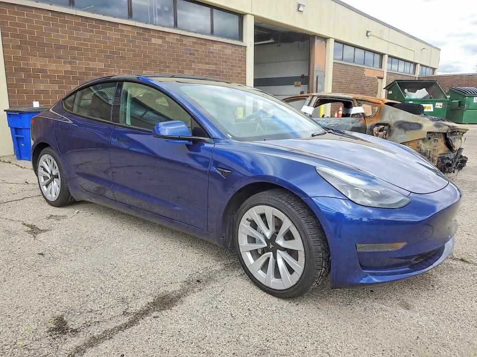 2022 Tesla Model 3 მანქანა იყიდება აუქციონზე, vin: 5YJ3E1EA0NF371576, აუქციონის ნომერი: 57933186