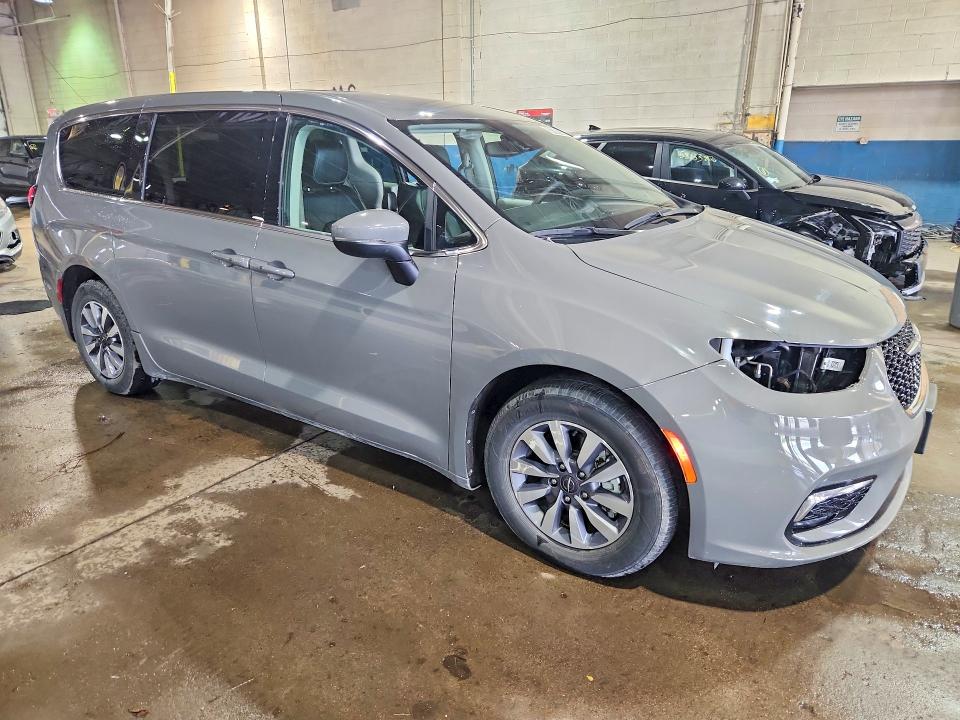 58366926 :رقم المزاد ، 2C4RC1L70PR599043 vin ، 2023 Chrysler Pacifica مزاد بيع