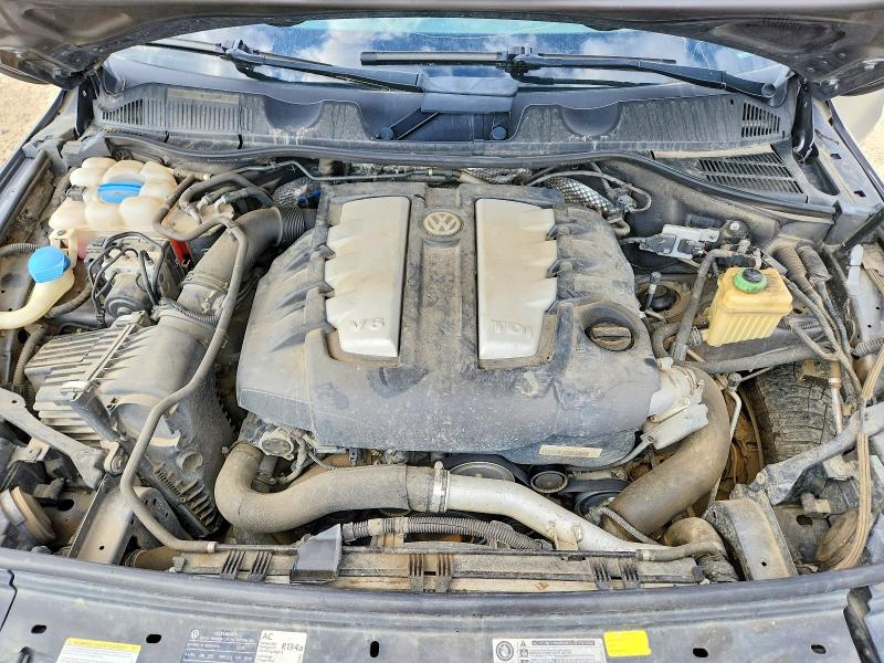 2011 Volkswagen Touareg მანქანა იყიდება აუქციონზე, vin: WVGFK9BP6BD002006, აუქციონის ნომერი: 57735176