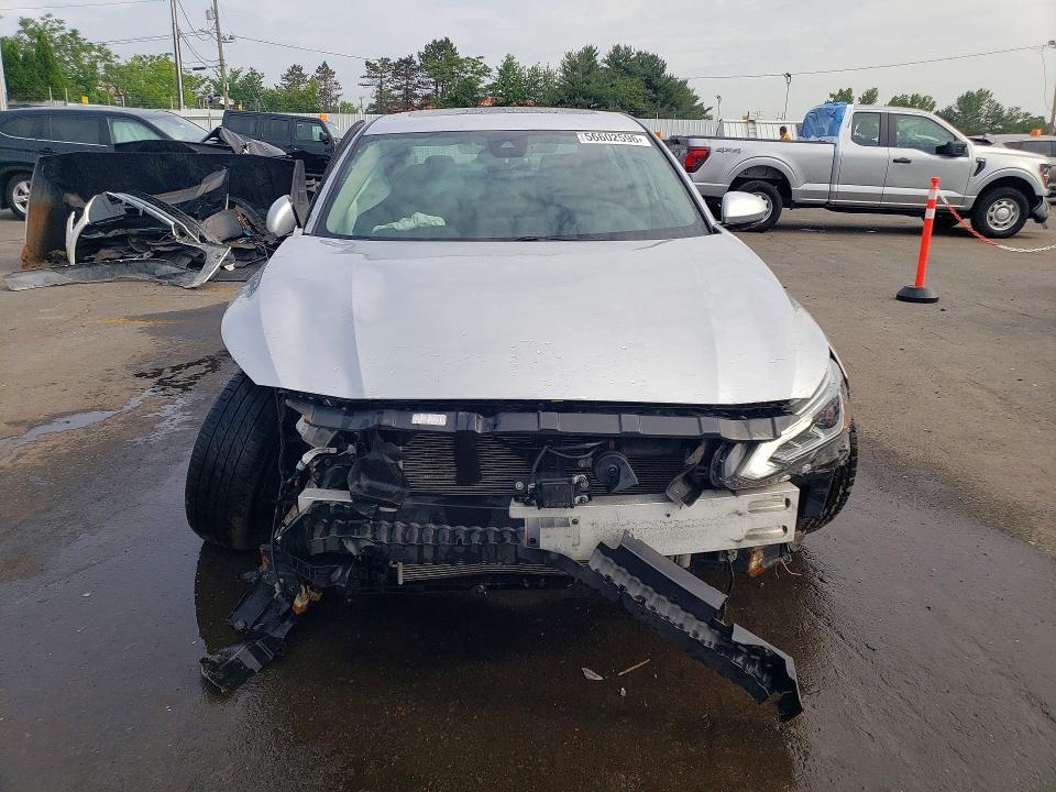 Продаж на аукціоні авто 2022 Nissan Altima, vin: 1N4BL4DW4NN345683, номер лоту: 56602596