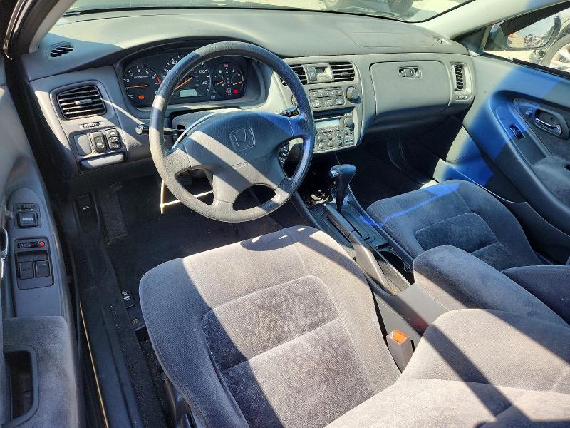 56160586 :رقم المزاد ، 1HGCG325XYA033727 vin ، 2000 Honda Accord مزاد بيع