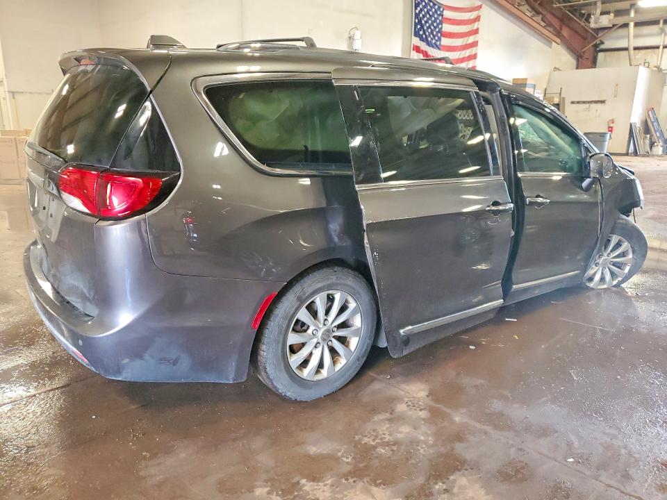 2019 Chrysler Pacifica მანქანა იყიდება აუქციონზე, vin: 2C4RC1BG4KR650392, აუქციონის ნომერი: 58877466