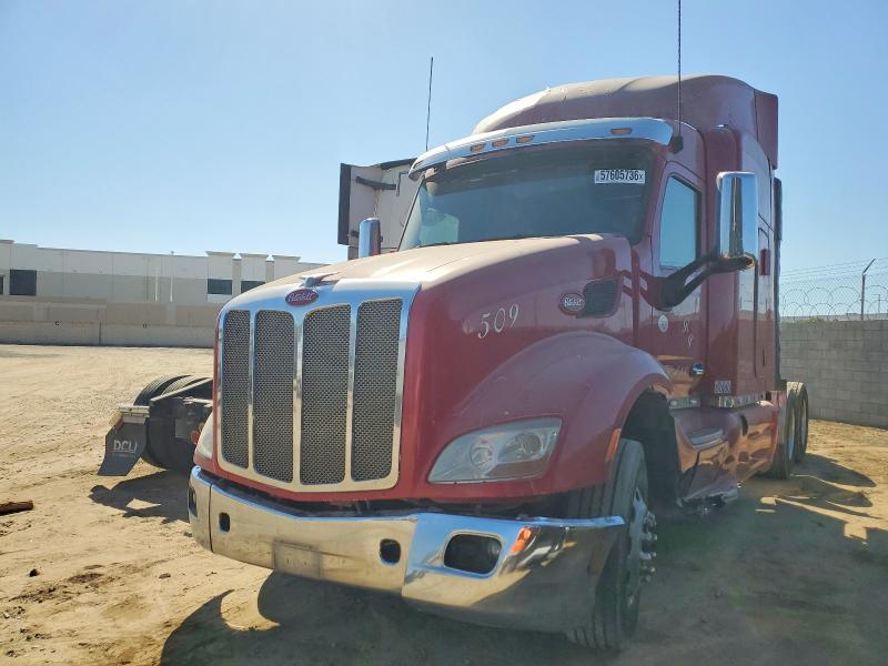 Продажа на аукционе авто 2016 Peterbilt 579, vin: 1XPBD49X8GD327509, номер лота: 57605736