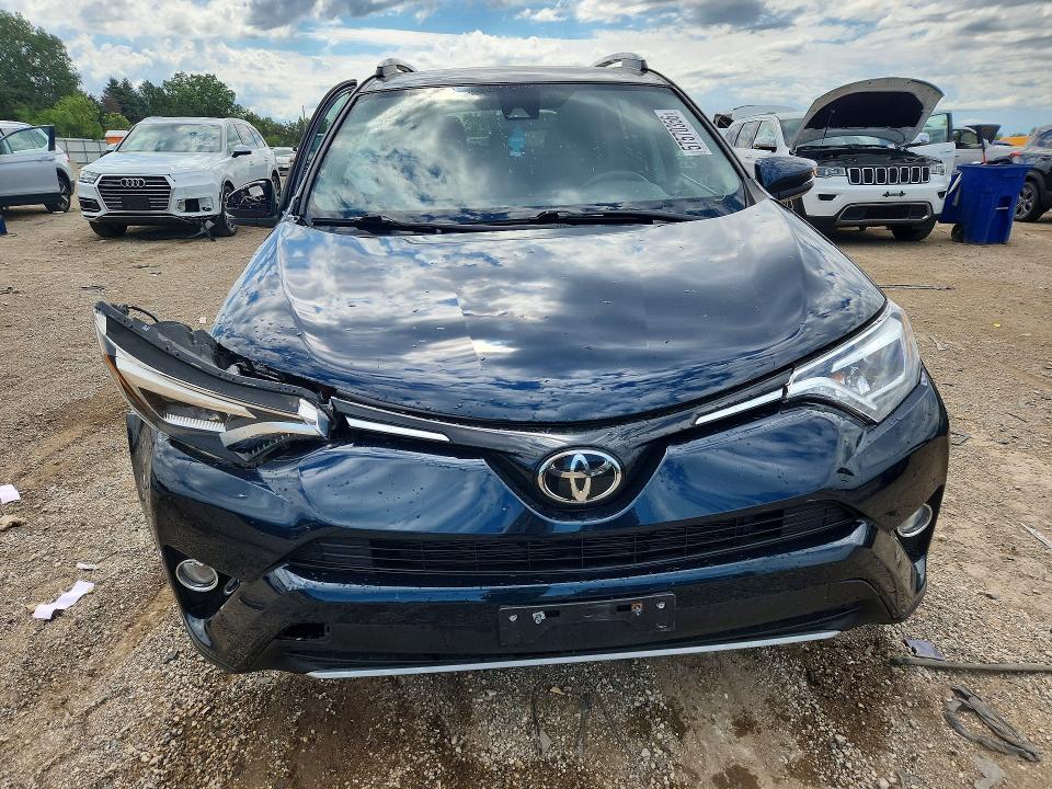 Продажа на аукционе авто 2017 Toyota Rav4, vin: 2T3DFREV3HW693002, номер лота: 57570356