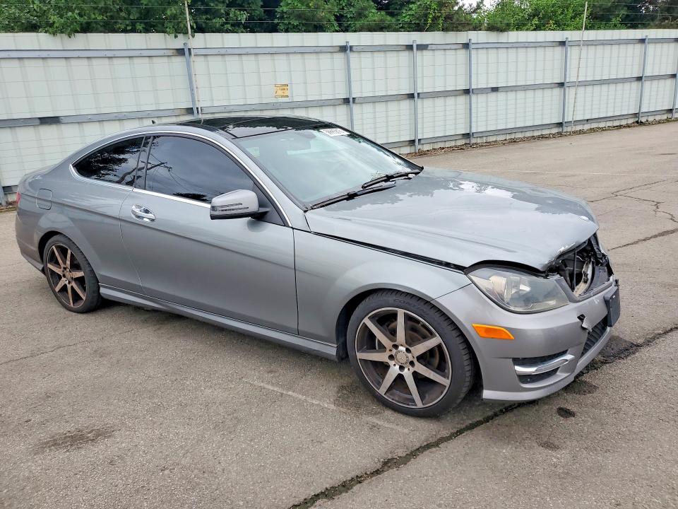 56685816 :رقم المزاد ، WDDGJ4HB5FG393993 vin ، 2015 Mercedes-benz C مزاد بيع