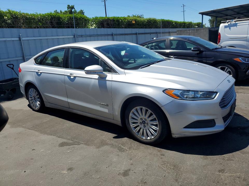 56185976 :رقم المزاد ، 3FA6P0LU0GR397245 vin ، 2016 Ford Fusion مزاد بيع