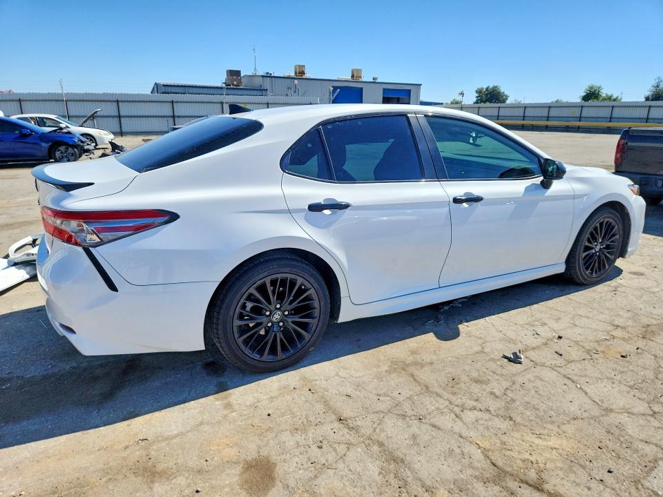 56506196 :رقم المزاد ، 4T1B11HK2KU268198 vin ، 2019 Toyota Camry مزاد بيع