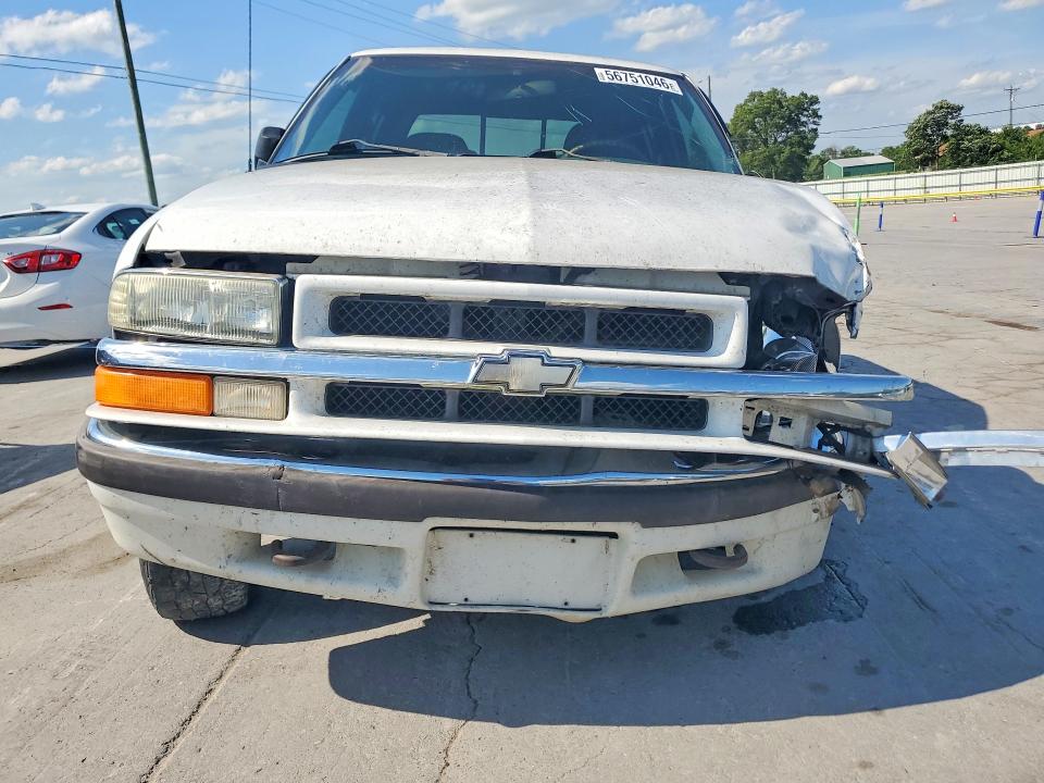 56751046 :رقم المزاد ، 1GCCS1954Y8236787 vin ، 2000 Chevrolet S Truck مزاد بيع