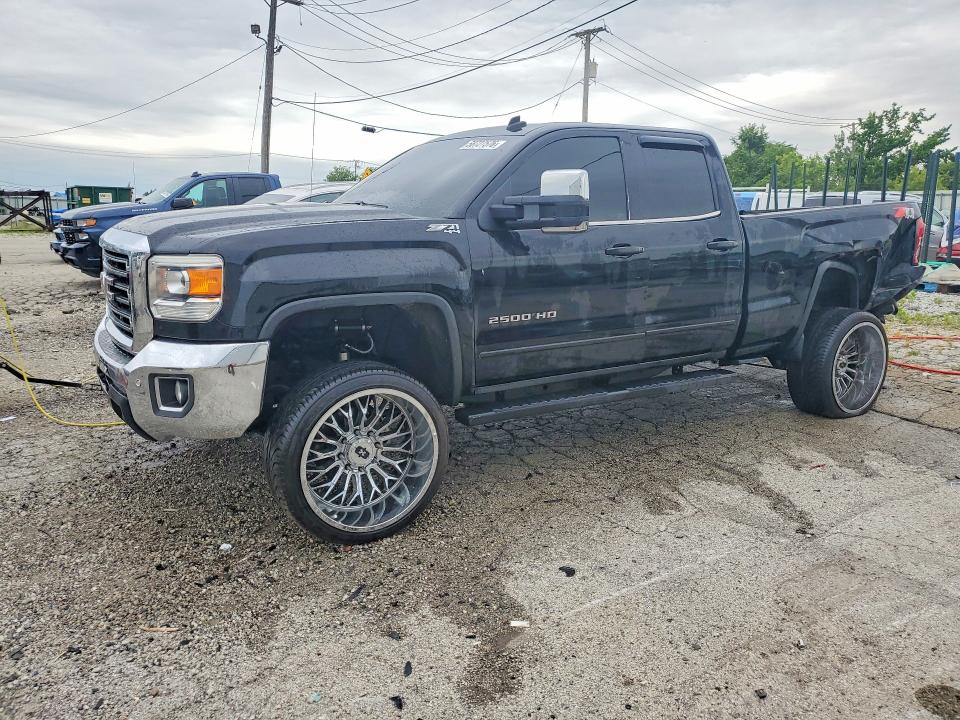58727576 :رقم المزاد ، 1GT22YEG9FZ131374 vin ، 2015 Gmc Sierra مزاد بيع