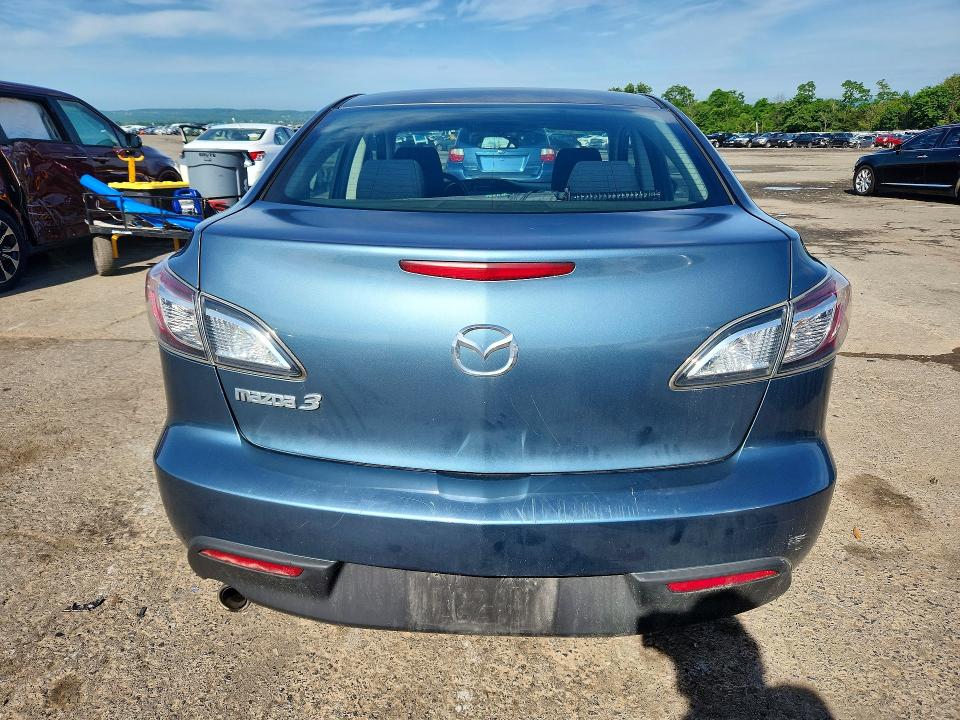 56866156 :رقم المزاد ، JM1BL1VG8B1399913 vin ، 2011 Mazda 3 مزاد بيع