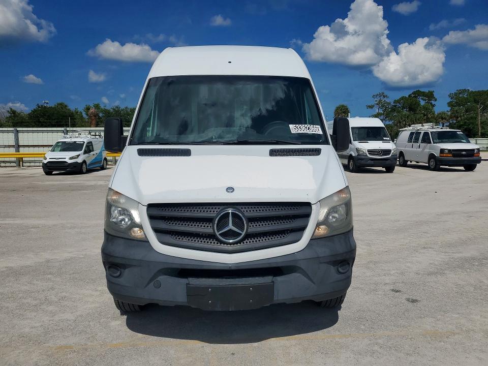 2015 Mercedes Benz Sprinter მანქანა იყიდება აუქციონზე, vin: WD3PE8DB2FP124940, აუქციონის ნომერი: 53362366