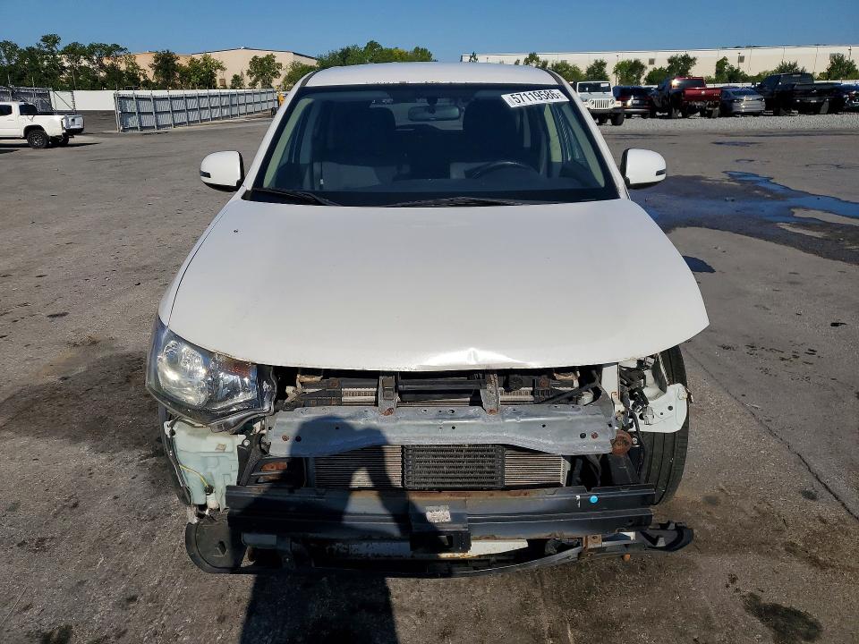 Продаж на аукціоні авто 2014 Mitsubishi Outlander, vin: JA4AZ3A38EZ016643, номер лоту: 57119586